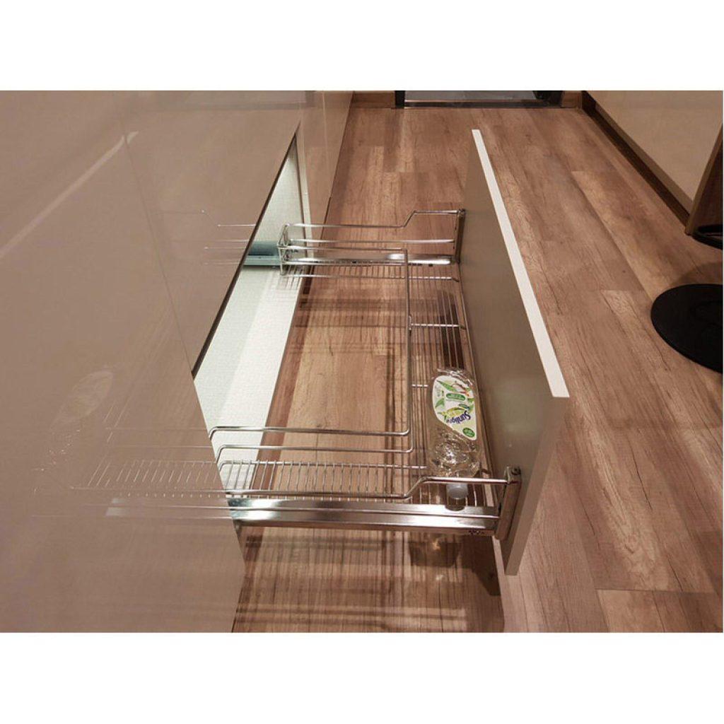 Rổ đựng dung dịch dưới bồn rửa gắn với cửa tủ 900mm